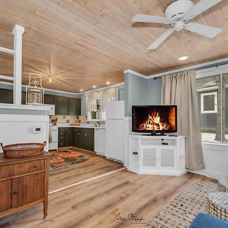 Beachglass Cottage - Family Friendly Kids And Pets Grand Beach Екстериор снимка