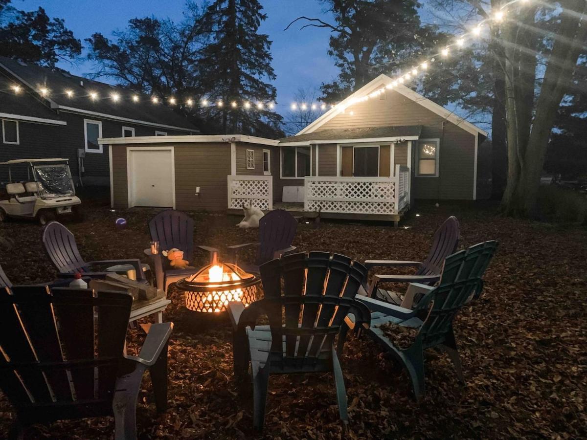 Beachglass Cottage - Family Friendly Kids And Pets Grand Beach Екстериор снимка